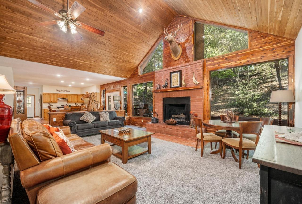 Luxury Rock Creek Cabin W Deck By Lake Hamilton Hot Springs Extérieur photo